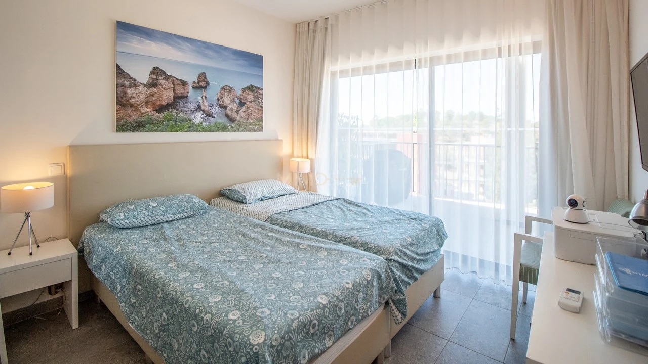 Apartamento T2 para Venda em Mexilhoeira Grande Foto 8