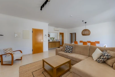Apartamento T2 para Venda em Lagos (São Sebastião e Santa Maria)