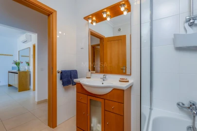 Apartamento T2 para Venda em Lagos (São Sebastião e Santa Maria)