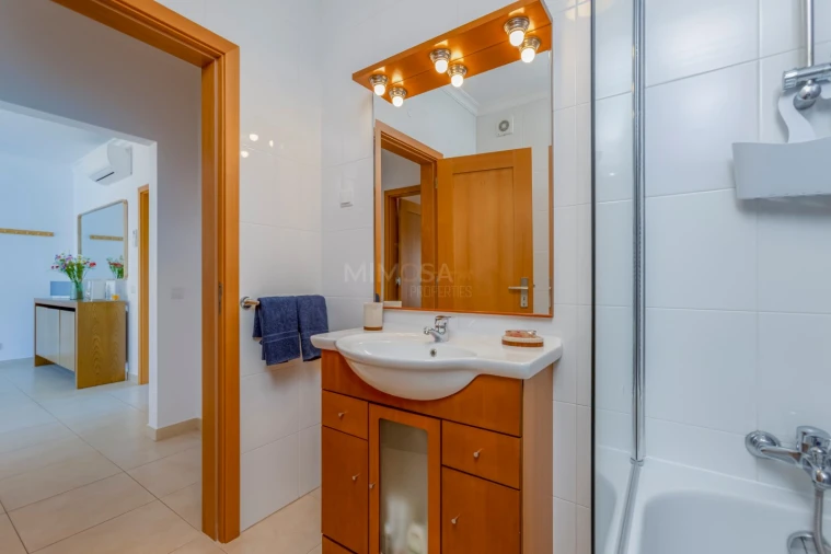 Apartamento T2 para Venda em Lagos (São Sebastião e Santa Maria) Foto 20