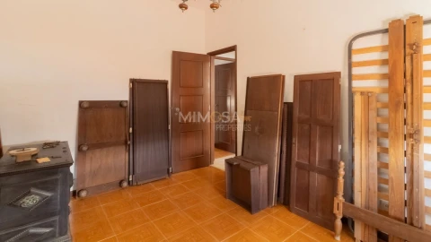 Apartamento T2 para Venda em Lagos (São Sebastião e Santa Maria)
