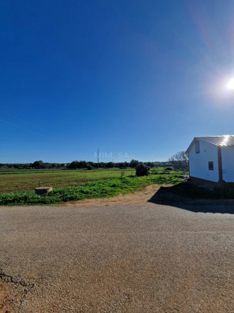 Moradia T1 para Venda em Odiaxere
