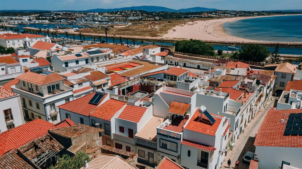 Moradia T2 para Venda em Lagos (São Sebastião e Santa Maria) Foto 10