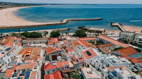 Moradia T2 para Venda em Lagos (São Sebastião e Santa Maria)