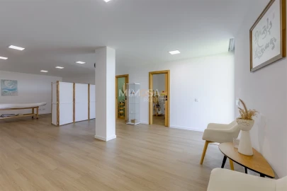 Moradia T4 para Venda em Lagos (São Sebastião e Santa Maria)