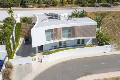 Moradia T4 para Venda em Lagos (São Sebastião e Santa Maria)