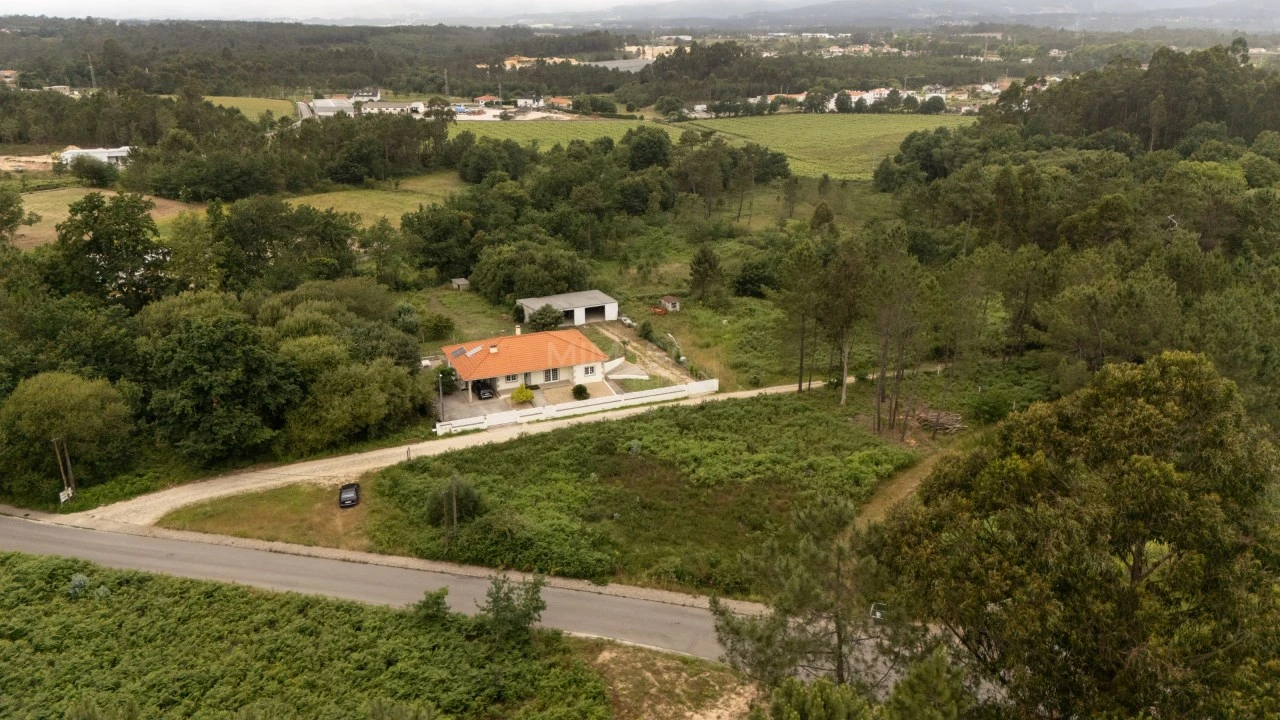 Moradia T3 para Venda em Fontoura Foto 5