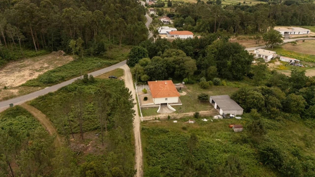 Moradia T3 para Venda em Fontoura Foto 6