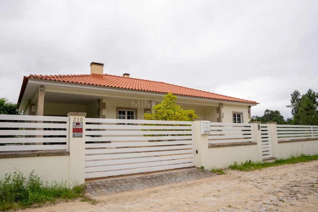 Moradia T3 para Venda em Fontoura Foto 3