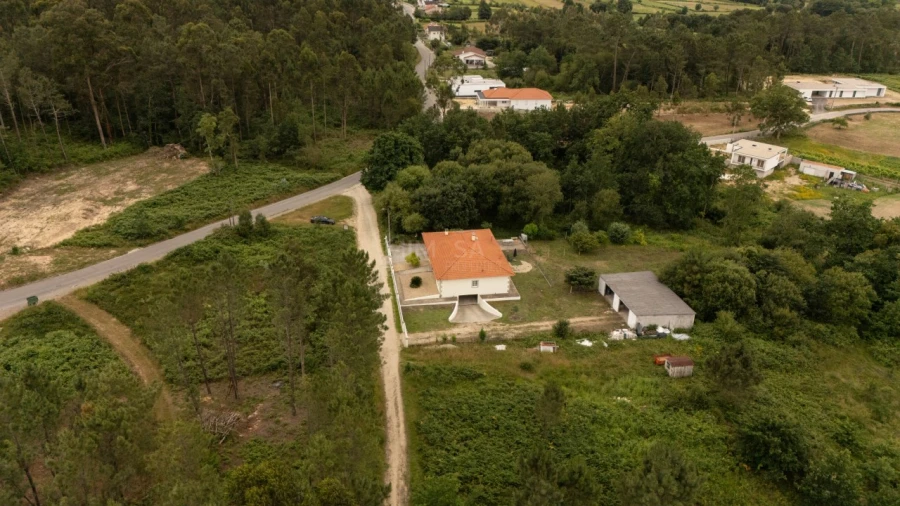 Moradia T3 para Venda em Fontoura Foto 6