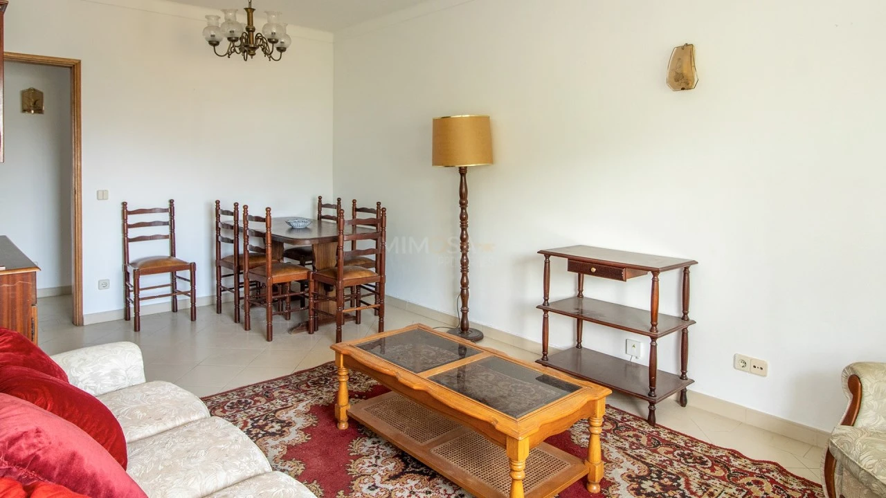 Apartamento T2 para Arrendamento em Lagos (São Sebastião e Santa Maria) Foto 2