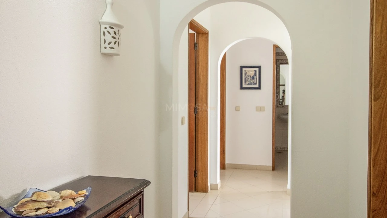 Apartamento T2 para Arrendamento em Lagos (São Sebastião e Santa Maria) Foto 19