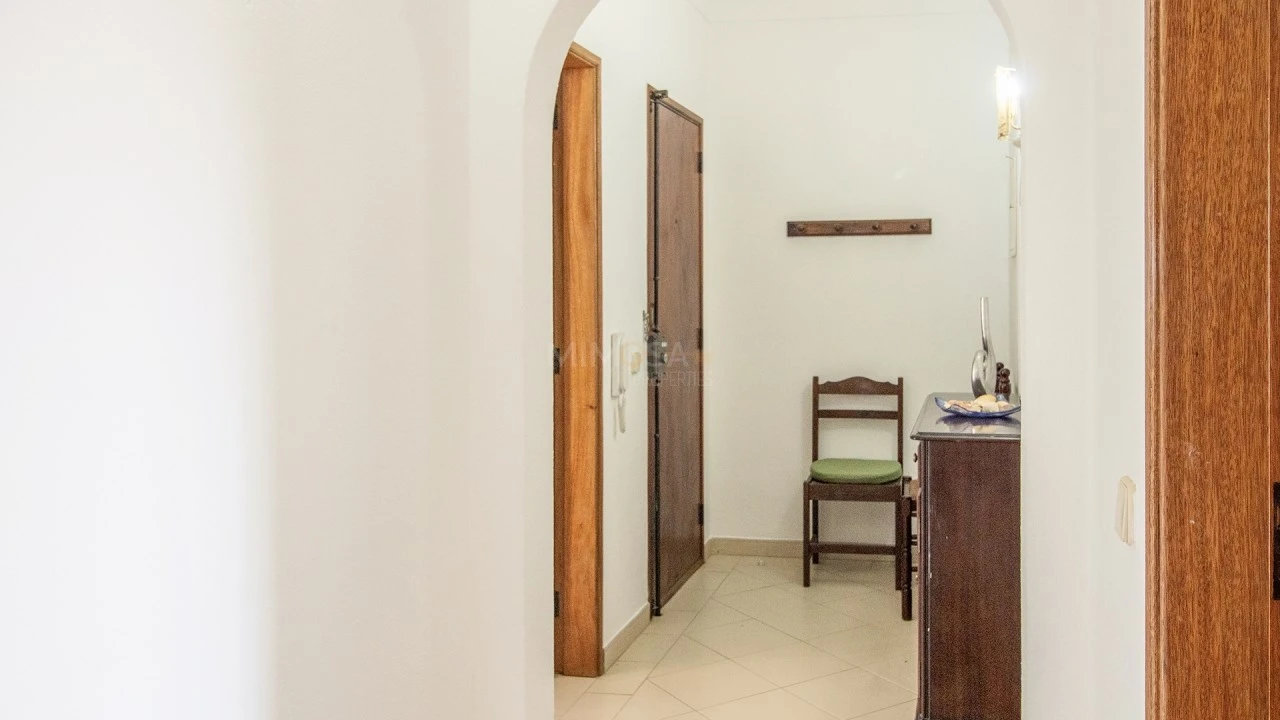 Apartamento T2 para Arrendamento em Lagos (São Sebastião e Santa Maria) Foto 21