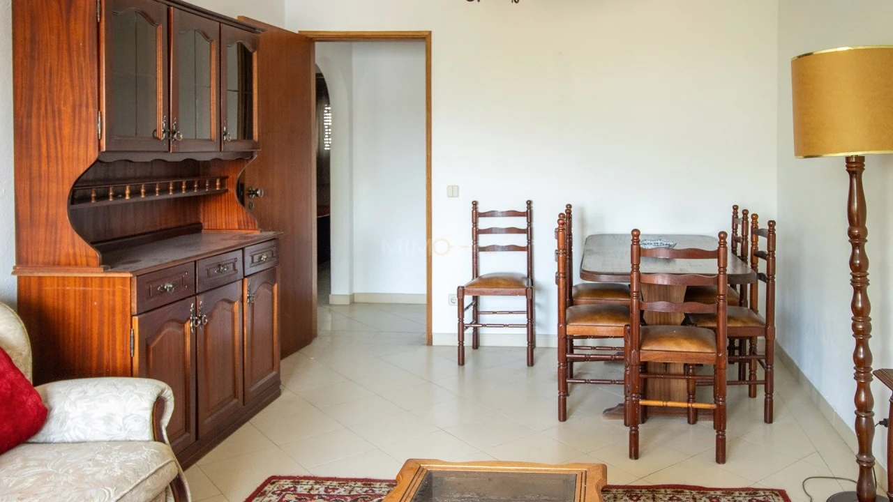 Apartamento T2 para Arrendamento em Lagos (São Sebastião e Santa Maria) Foto 3