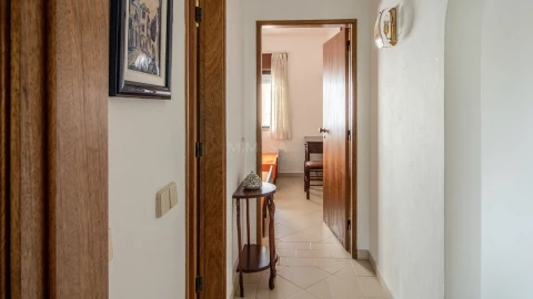 Apartamento T2 para Arrendamento em Lagos (São Sebastião e Santa Maria)