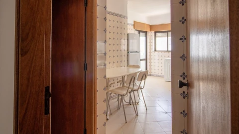 Apartamento T2 para Arrendamento em Lagos (São Sebastião e Santa Maria)