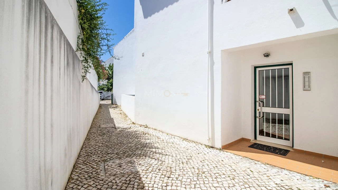 Apartamento T1 para Venda em Luz Foto 14