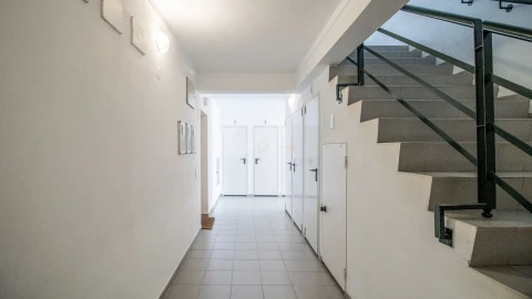 Apartamento T1 para Venda em Luz