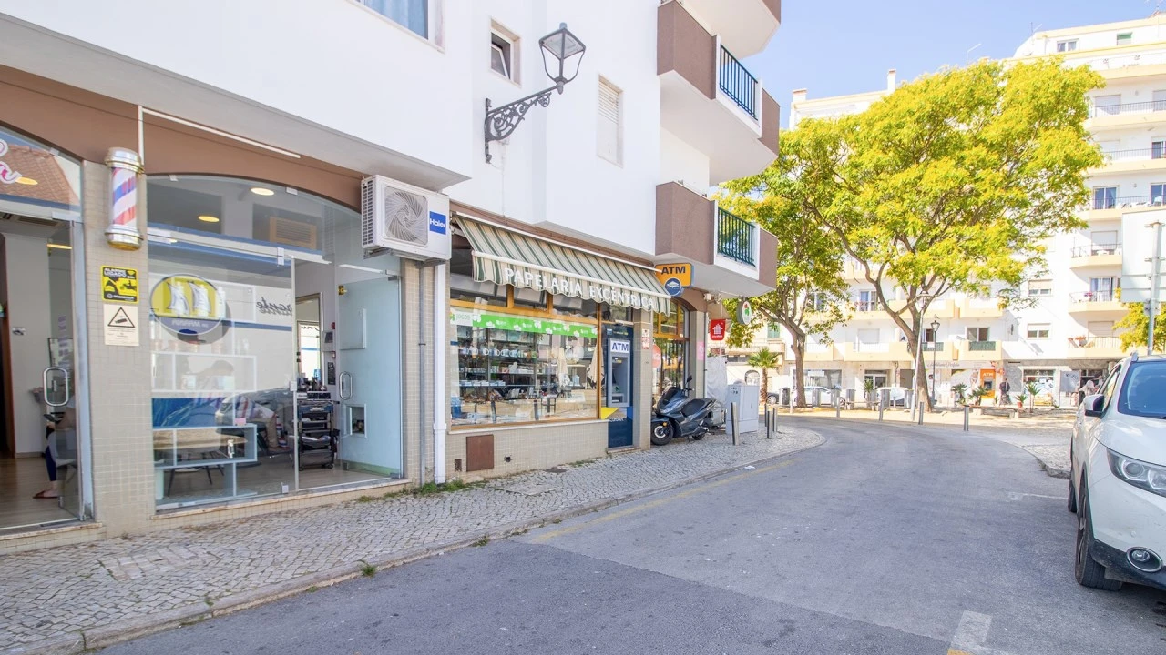 Loja para Cedência de Quotas em Lagos (São Sebastião e Santa Maria) Foto 5