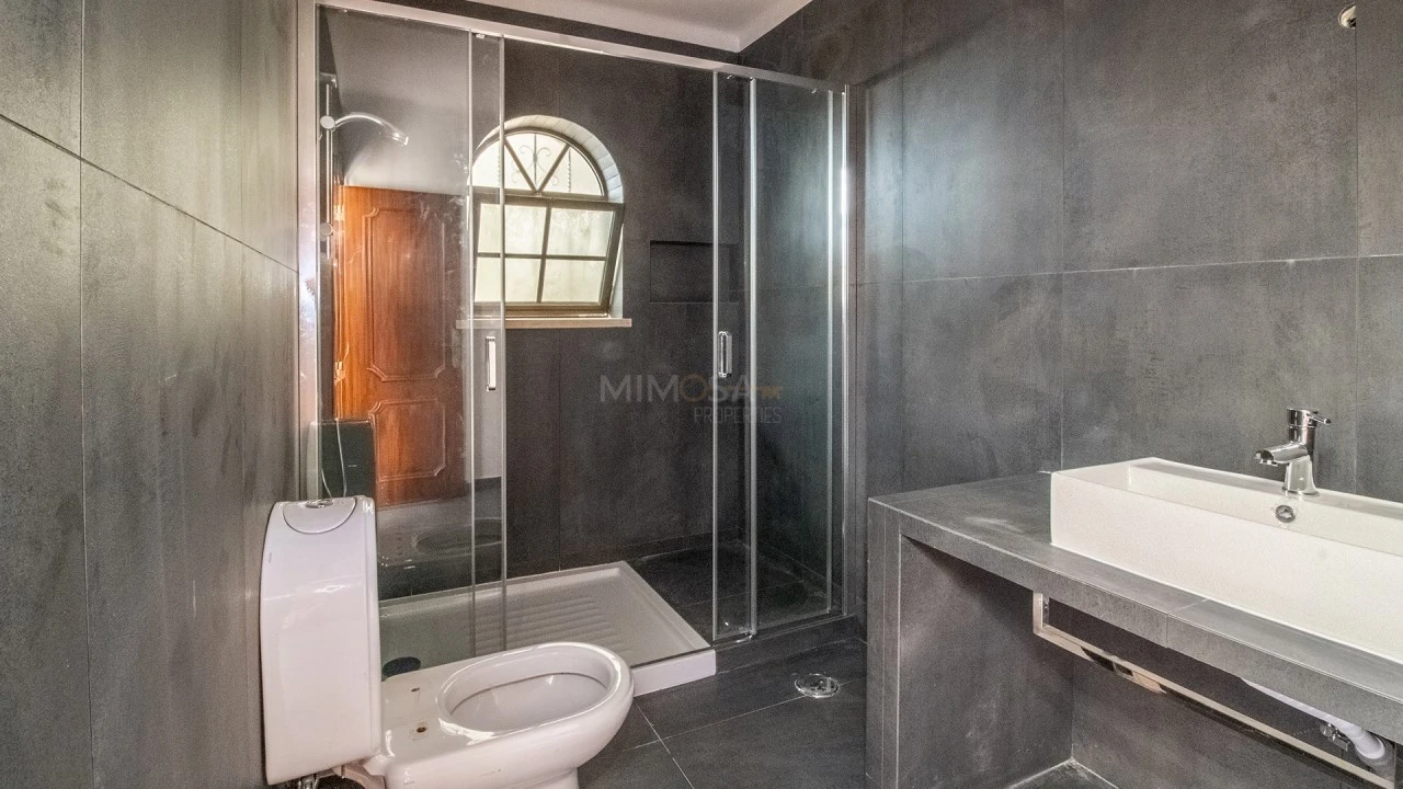 Moradia T2 para Arrendamento em Luz Foto 16