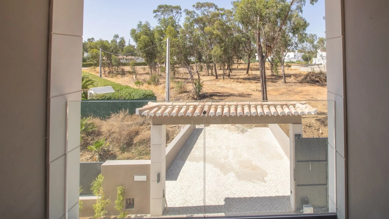 Moradia T4 para Venda em Alvor Foto 15