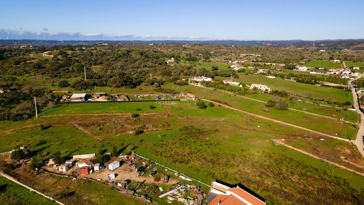 Terreno para Venda em Bensafrim e Barão de São João Foto 25