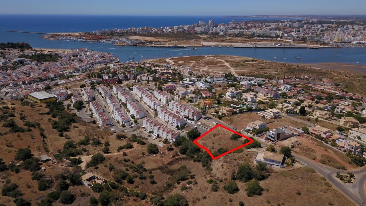 Terreno para Venda em Ferragudo Foto 2