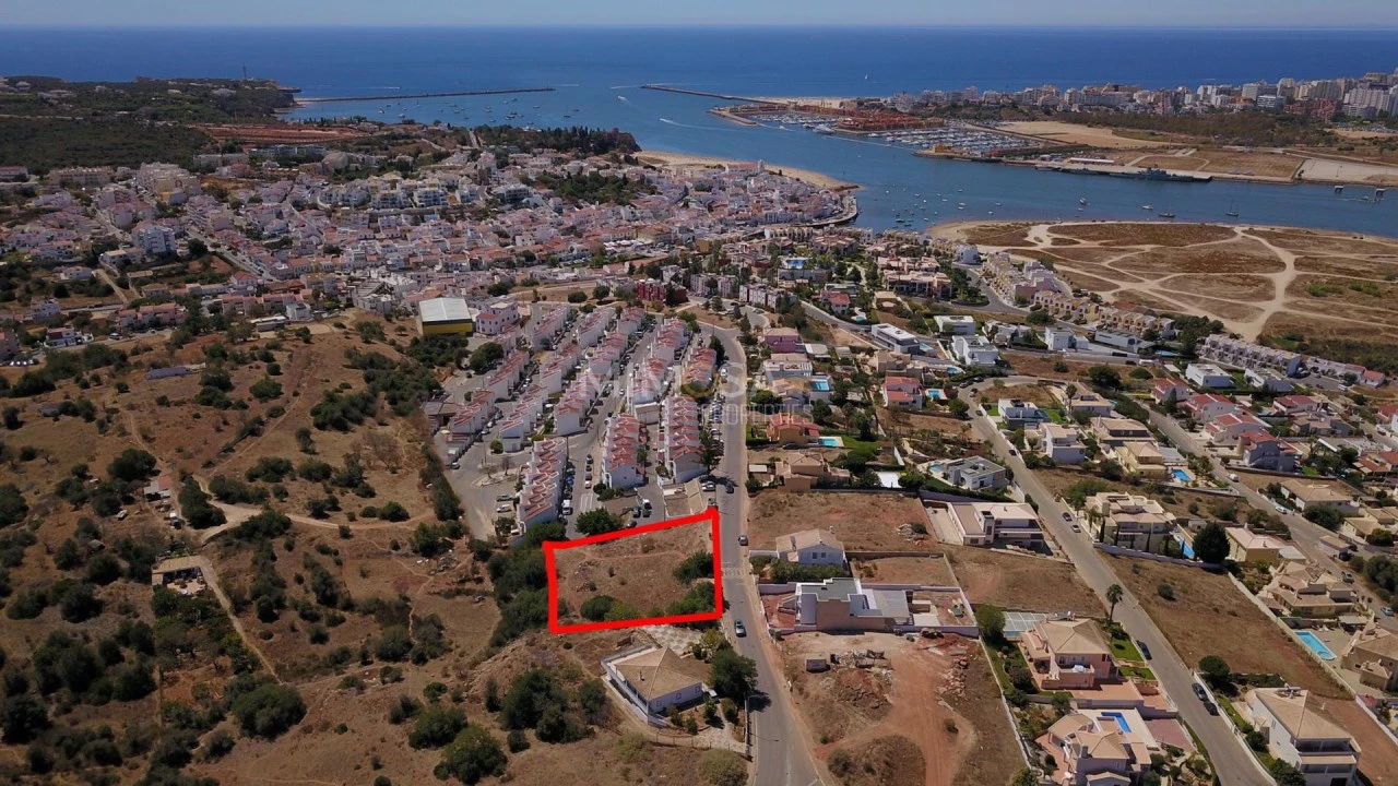Terreno para Venda em Ferragudo Foto 1