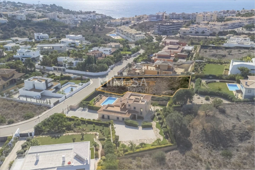 Terreno para Venda em Lagos (São Sebastião e Santa Maria) Foto 3
