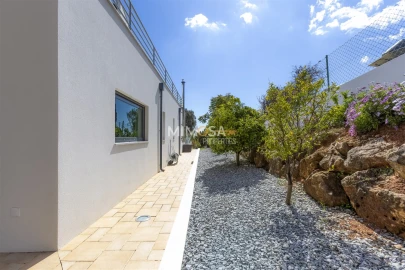 Moradia T5 para Venda em Mexilhoeira Grande