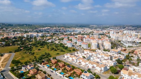 Terreno para Venda em Lagos (São Sebastião e Santa Maria)