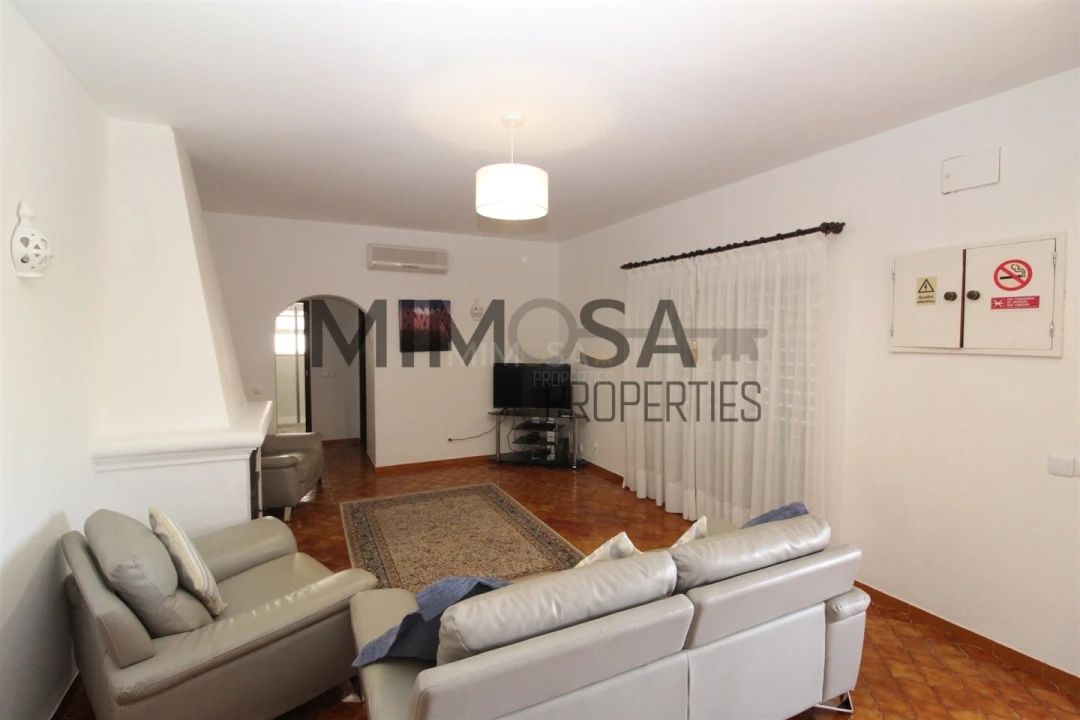 Moradia T4 para Venda em Lagos (São Sebastião e Santa Maria) Foto 13