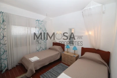 Moradia T4 para Venda em Lagos (São Sebastião e Santa Maria)