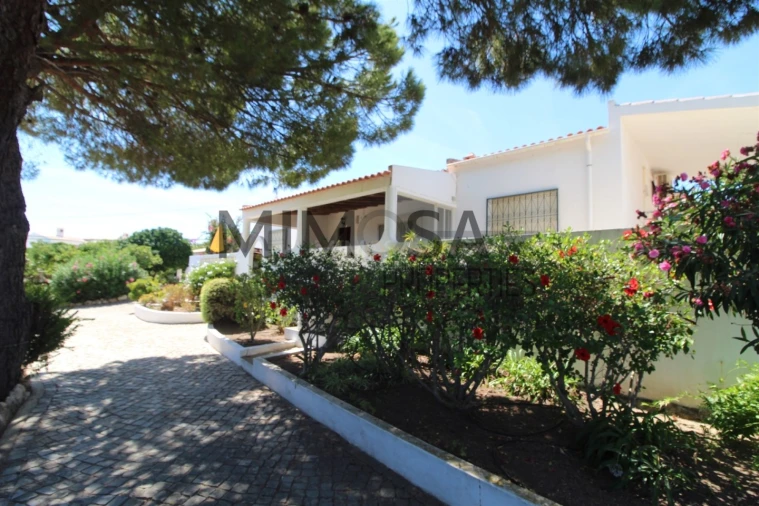Moradia T4 para Venda em Lagos (São Sebastião e Santa Maria) Foto 45
