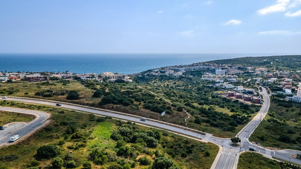 Terreno para Venda em Lagos (São Sebastião e Santa Maria) Foto 3