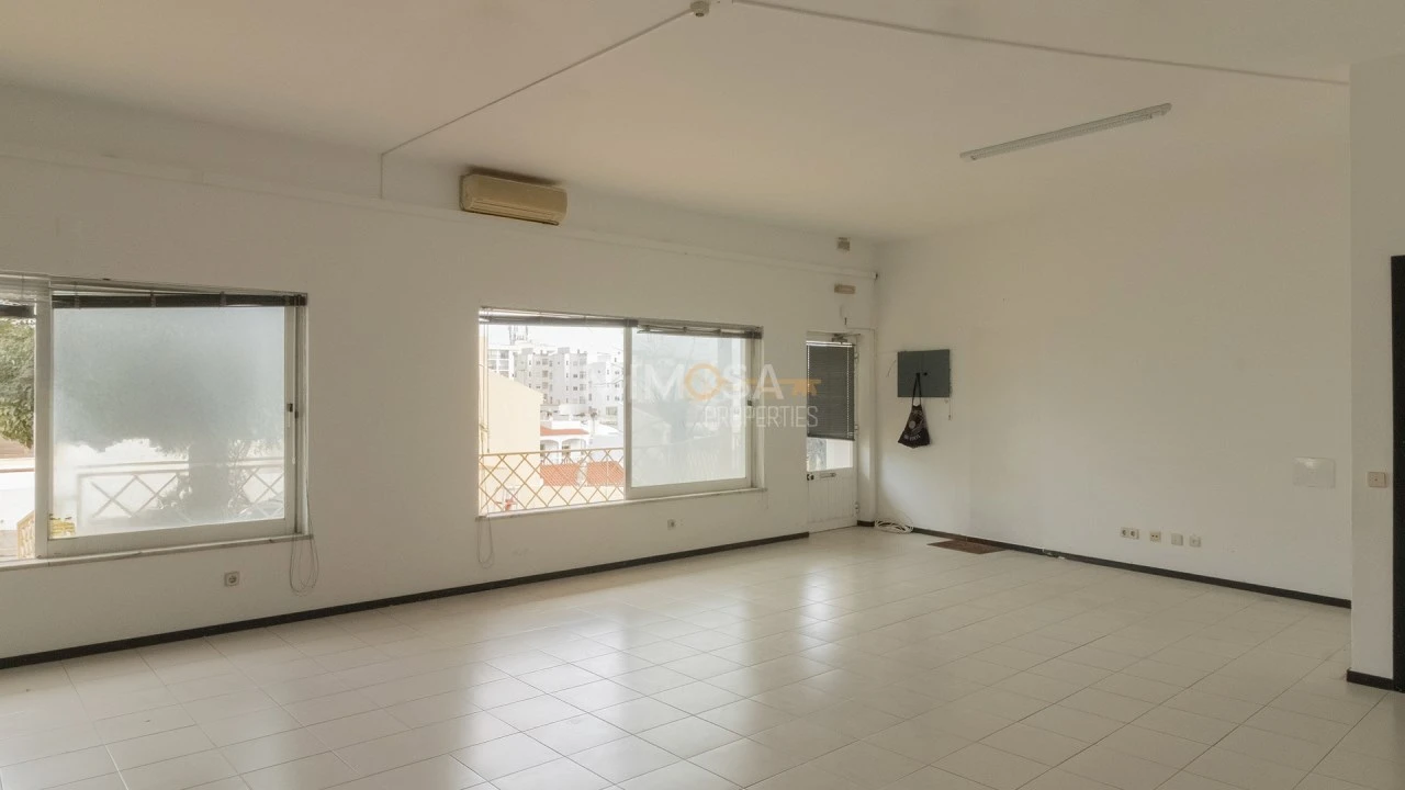 Loja para Venda em Lagos (São Sebastião e Santa Maria) Foto 4