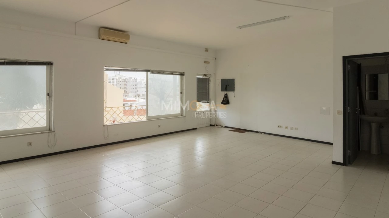 Loja para Venda em Lagos (São Sebastião e Santa Maria) Foto 5