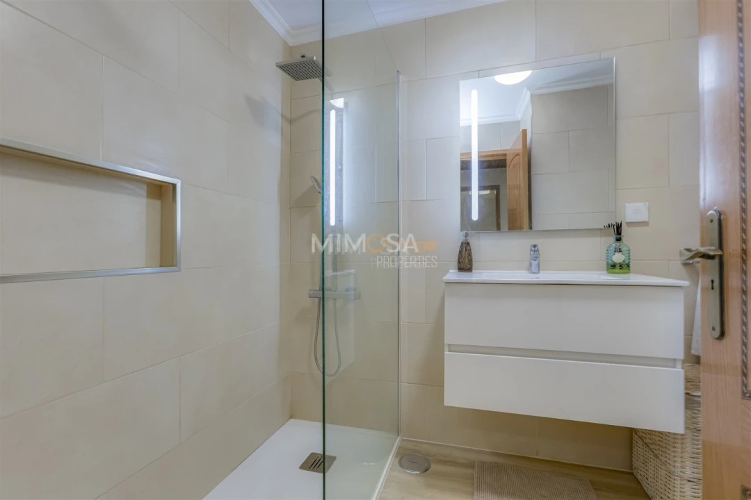 Apartamento T1 para Venda em Lagos (São Sebastião e Santa Maria) Foto 18
