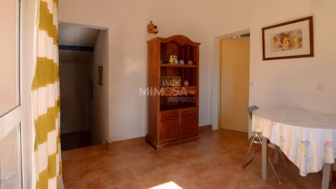Moradia T5 para Venda em Lagos (São Sebastião e Santa Maria)