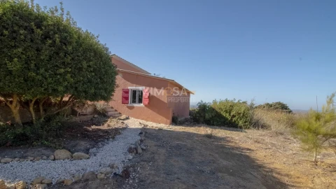 Moradia T5 para Venda em Lagos (São Sebastião e Santa Maria)