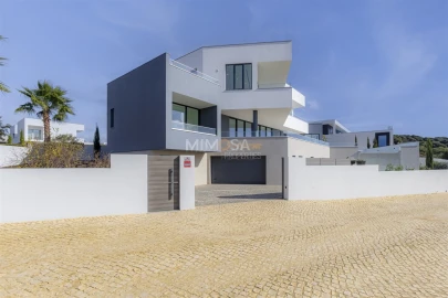 Moradia T5 para Venda em Lagos (São Sebastião e Santa Maria)