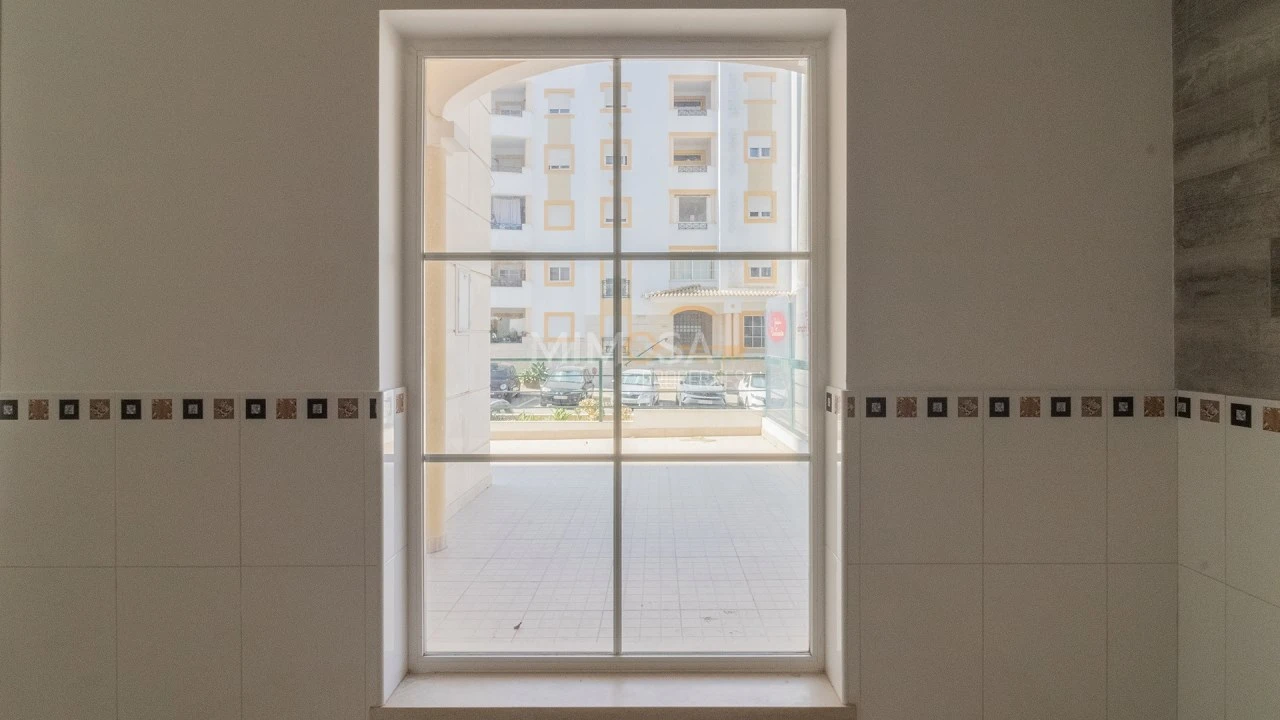 Loja para Venda em Lagos (São Sebastião e Santa Maria) Foto 24
