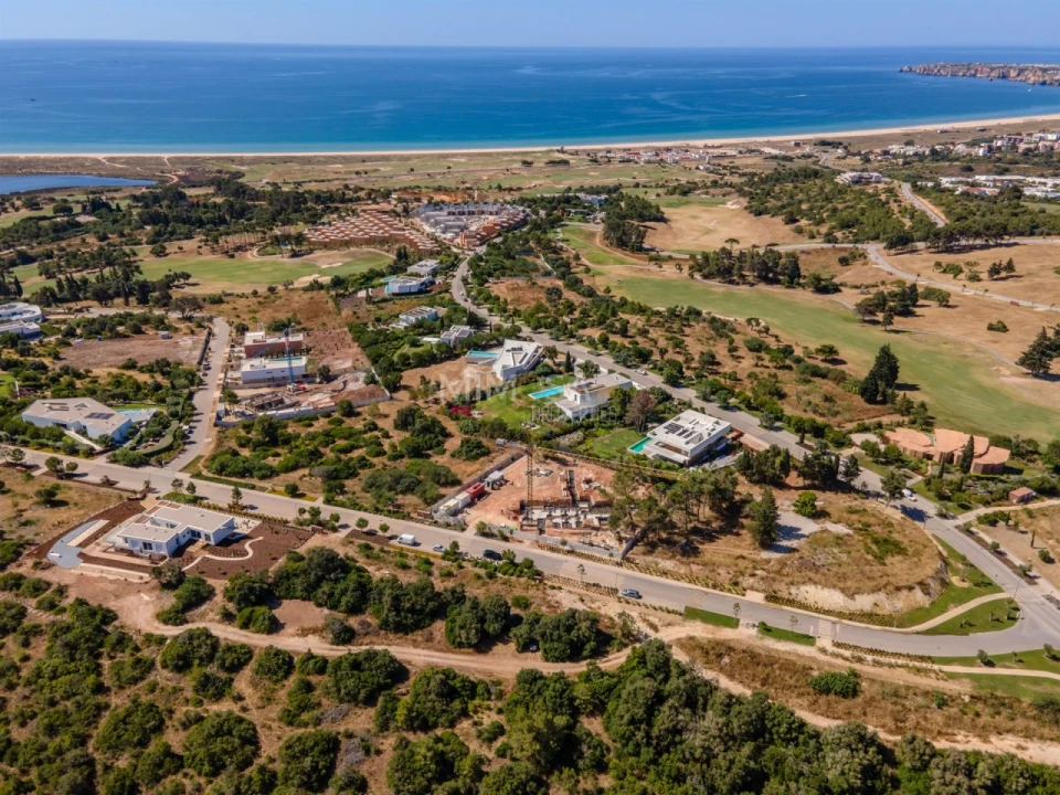 Terreno para Venda em Odiaxere Foto 17