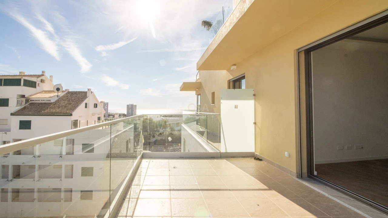 Apartamento T1 para Venda em Alvor Foto 1