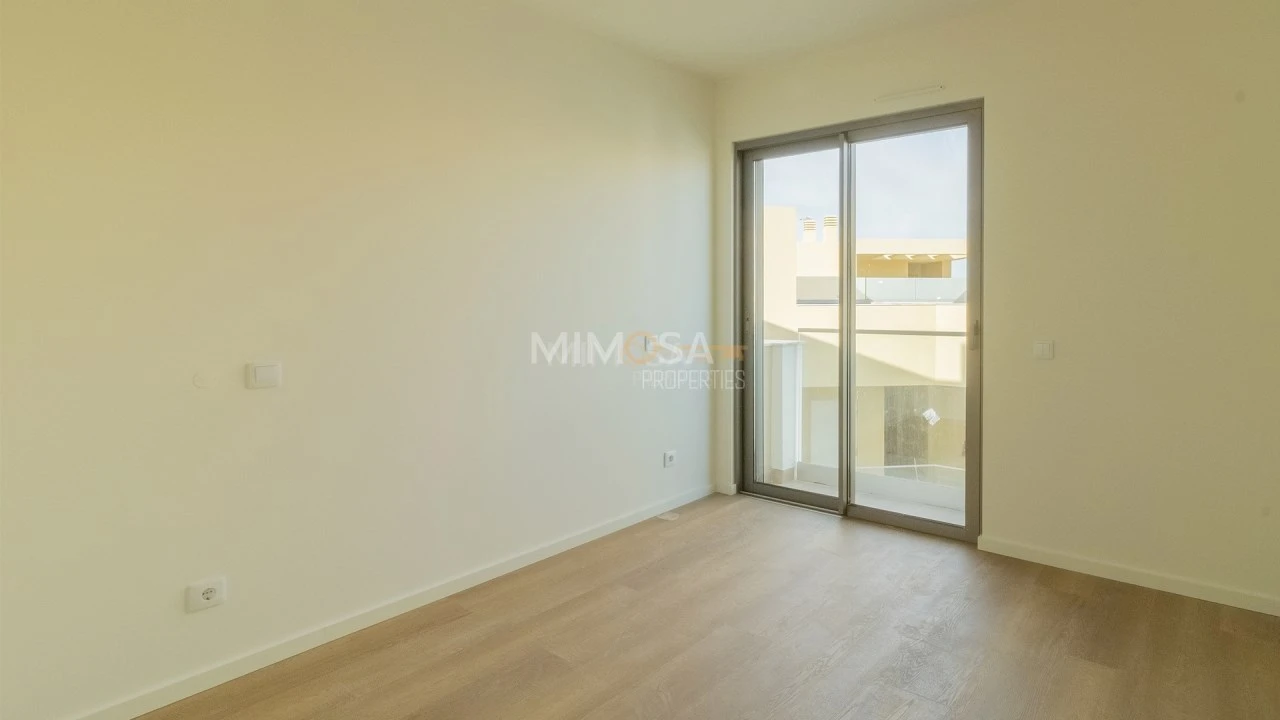 Apartamento T1 para Venda em Alvor Foto 6