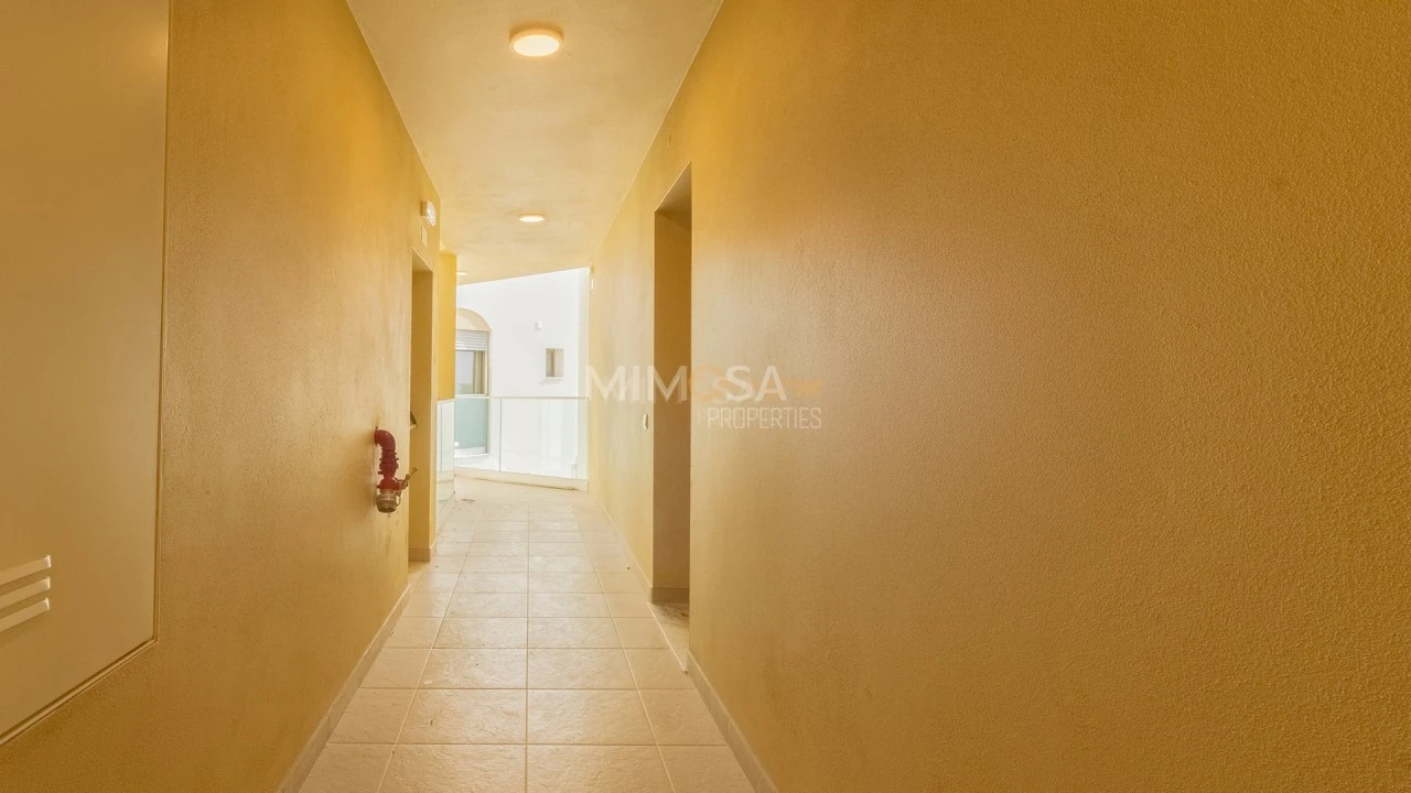 Apartamento T1 para Venda em Alvor Foto 16