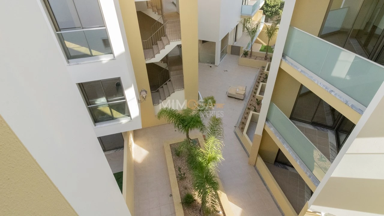 Apartamento T1 para Venda em Alvor Foto 18