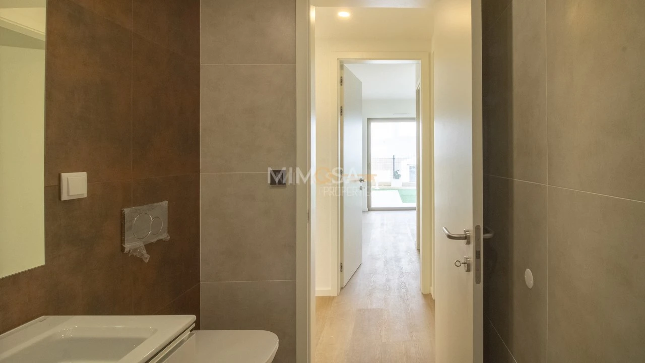 Apartamento T2 para Venda em Alvor Foto 16