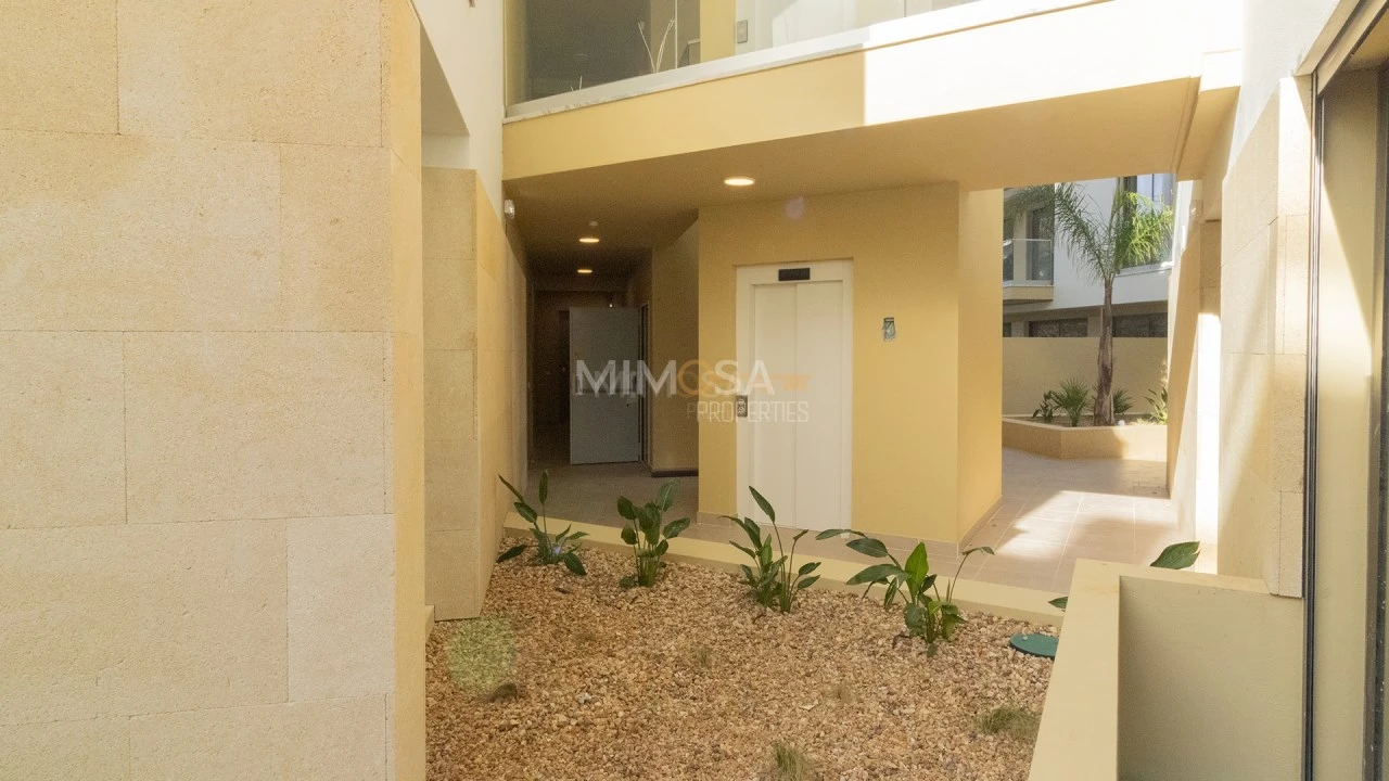 Apartamento T2 para Venda em Alvor Foto 26
