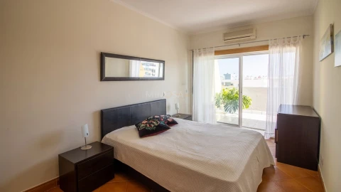 Apartamento T1 para Venda em Lagos (São Sebastião e Santa Maria)